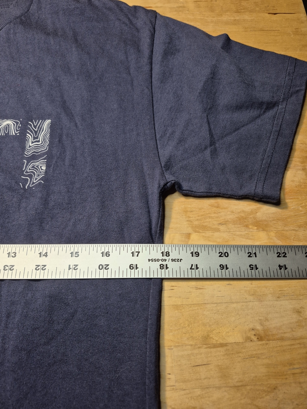 YETI Men's Navy Logo Graphic T-Shirt 3608 - Picture 3 of 5